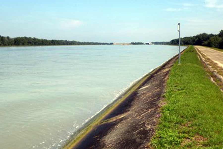 Deichfahrt am Rhein